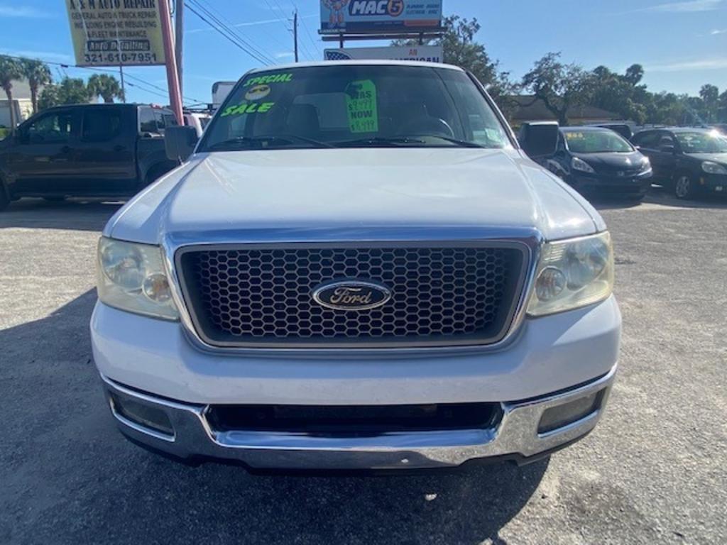 2005 Ford F-150 XLT photo 2