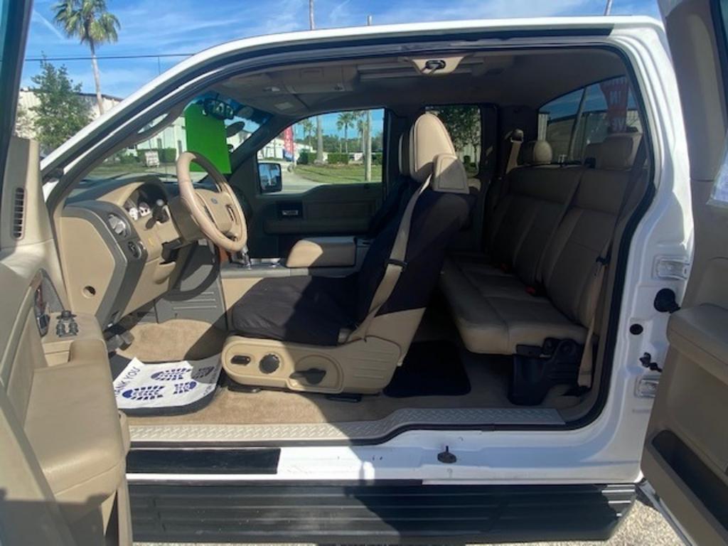 2005 Ford F-150 XLT photo 10