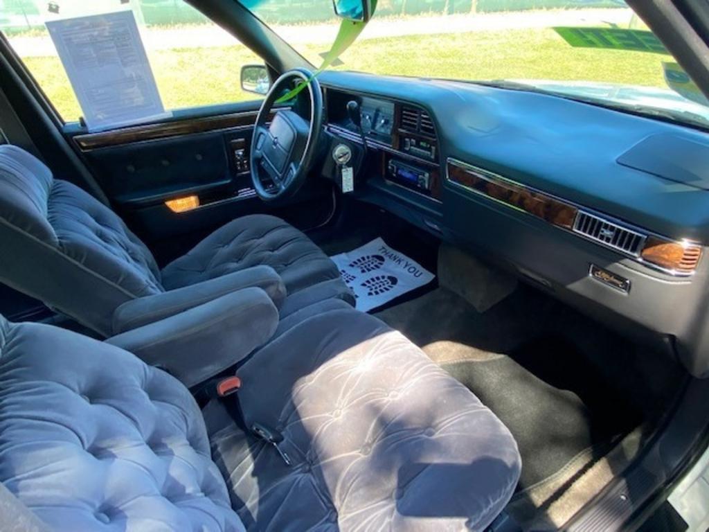1993 Chrysler New Yorker - Photo 12