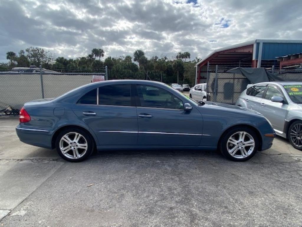 2005 Mercedes-Benz E-Class E500 photo 4