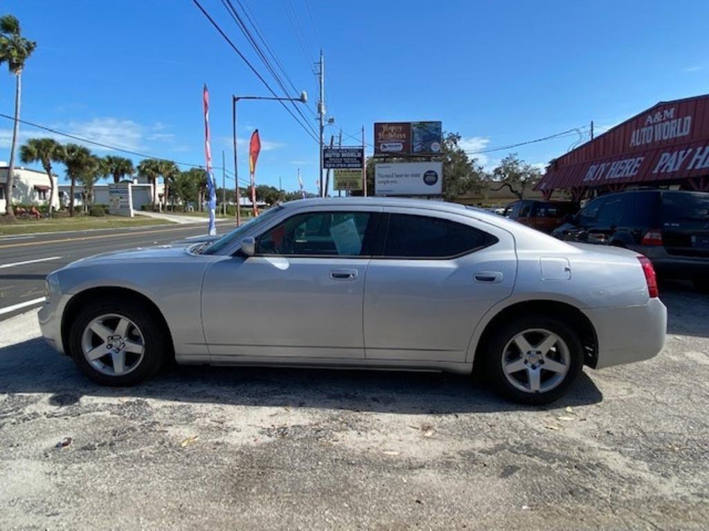 2010 Dodge Charger SE photo 3