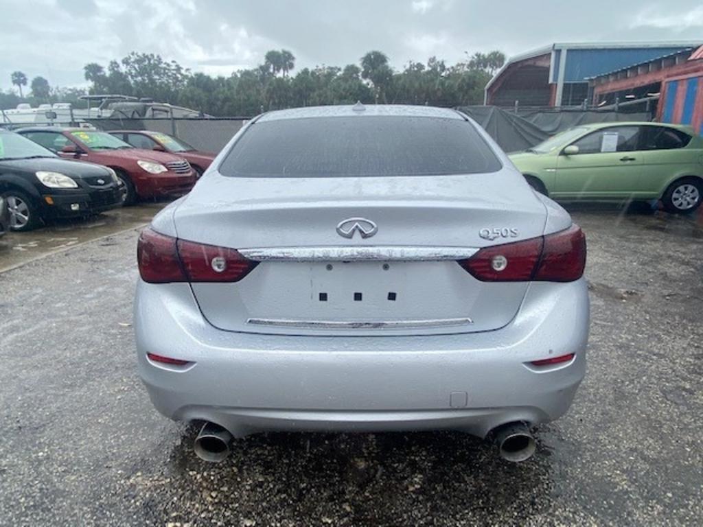 2017 INFINITI Q50 Signature Edition photo 5