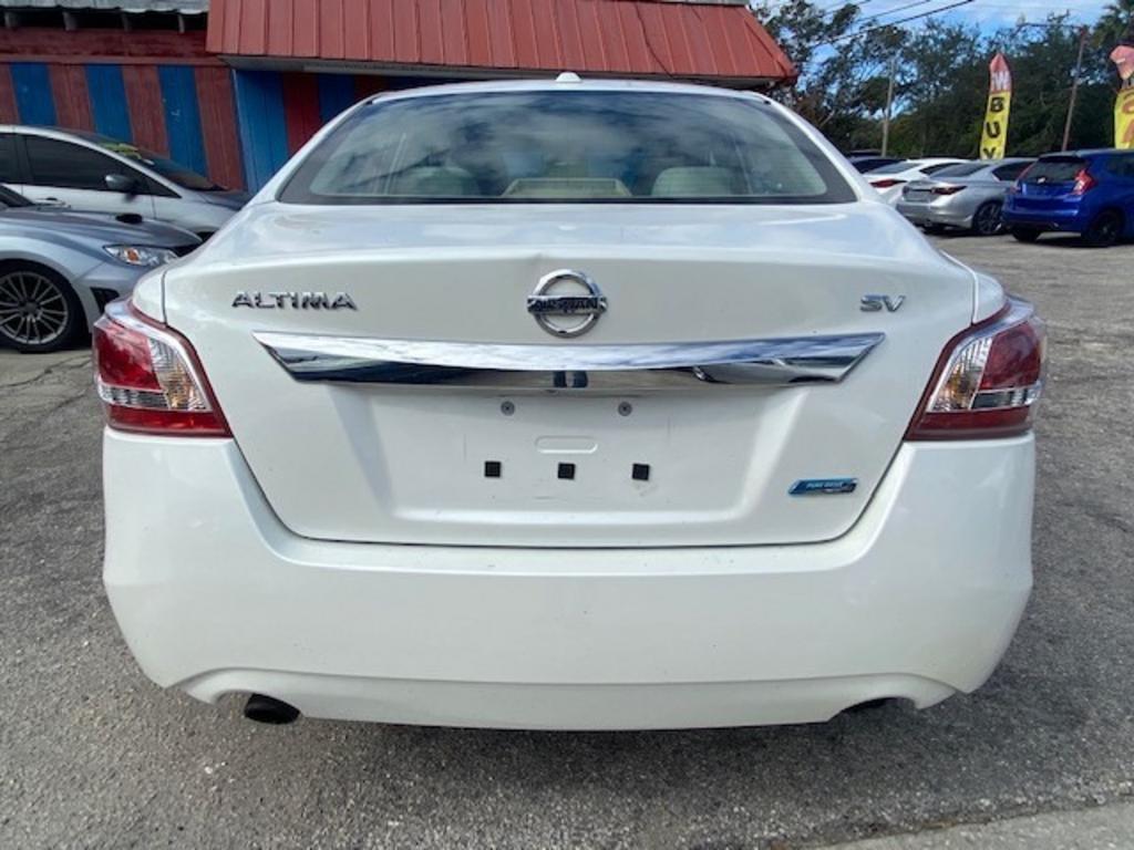 2013 Nissan Altima Sedan Base photo 5