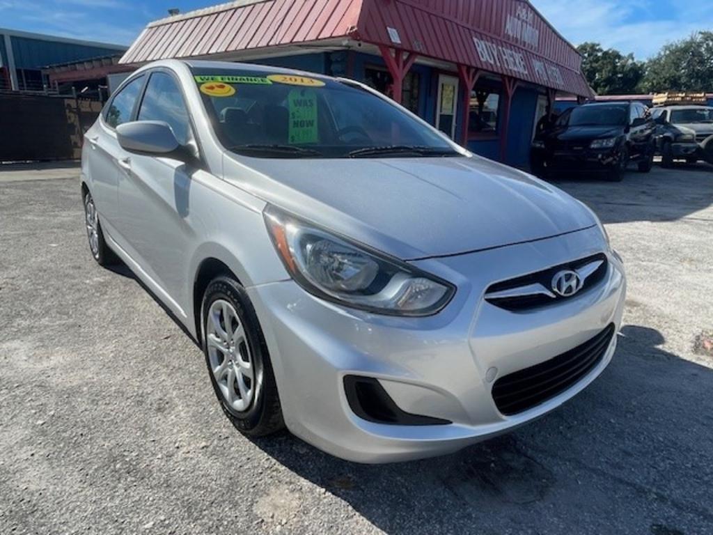 2013 Hyundai Accent GLS